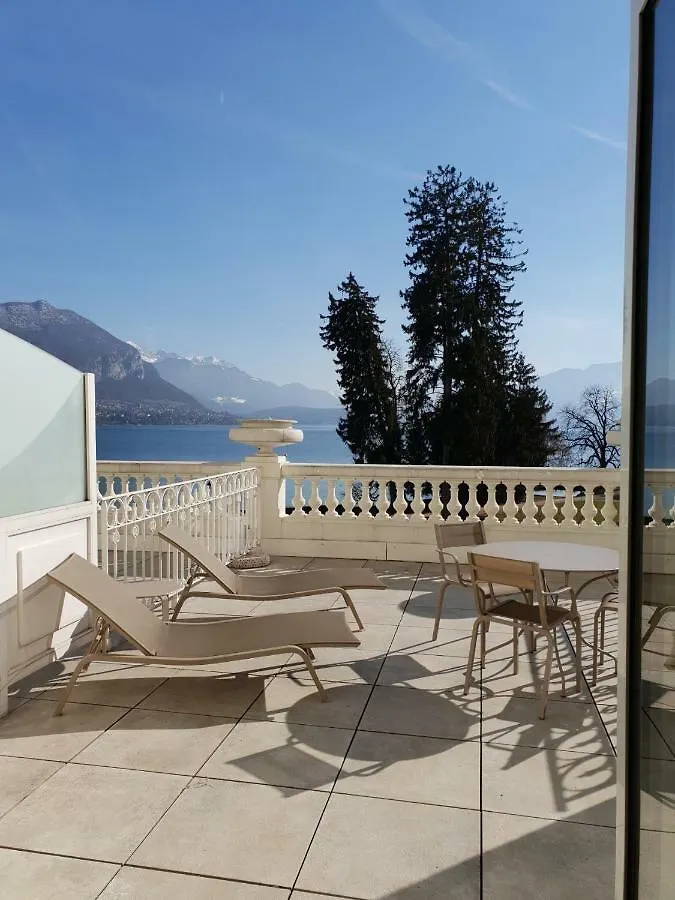 Imperial Palace Annecy 4*,