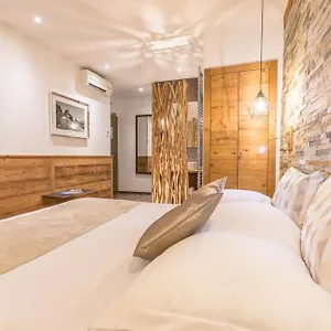 Hotell Des Princes, Centre